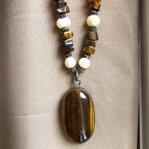 Tiger's Eye pendant necklace 16"